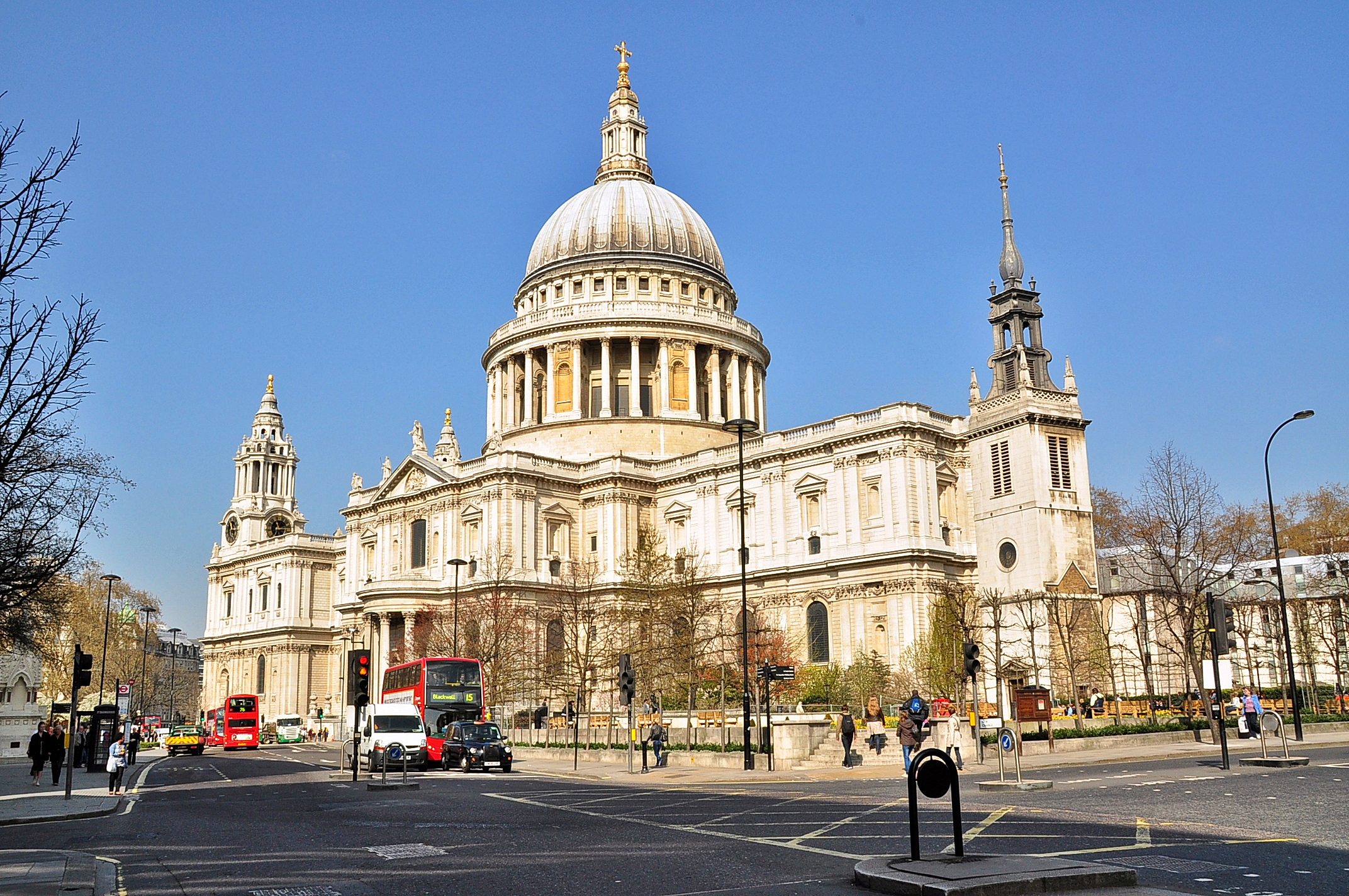 visit st paul's cathedral or westminster abbey